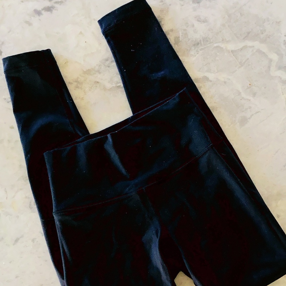 Lululemon Wunder Under Luon full length 28” black leggings size 4